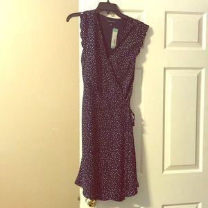 NWT 41 Hawthorn Scallop Detail Wrap Dress Size M